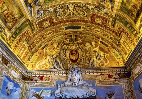 Musei Vaticani Mappa Sala Simbolo Papale Soffitto Roma Italia — Foto Stock