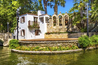Arneson Tiyatrosu Yansıma Nehri Yürüyüşü San Antonio Teksas
