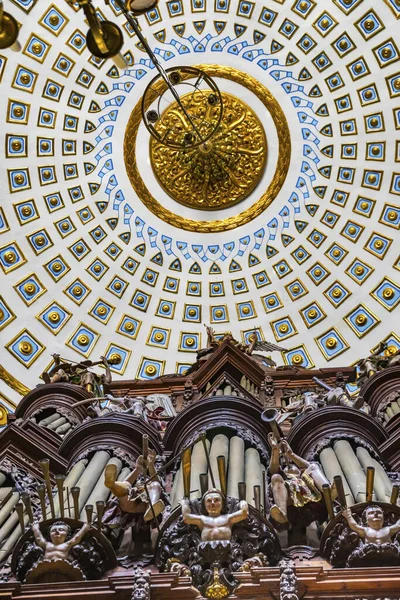 Orgel Basiliek Ornate Coloful Ceiling Puebla kathedraal Mexico — Stockfoto