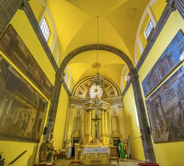 Puebla México Janeiro 2019 Basilica Altar Yellow Church San Cristobal — Fotografia de Stock