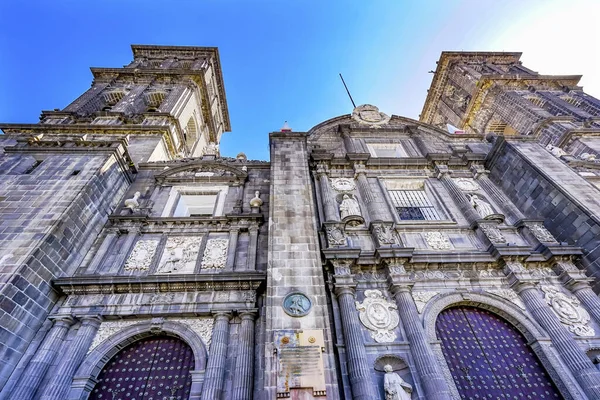 Estátuas Fachada Fora Catedral Puebla México Construído 1600 — Fotografia de Stock