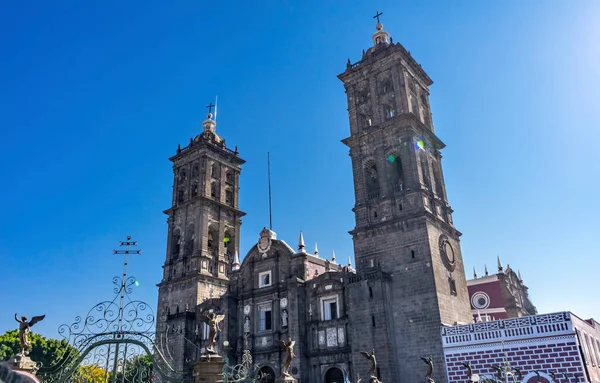Estatuas Fachada Del Sol Fuera Catedral Puebla México Construido 1600 — Foto de Stock