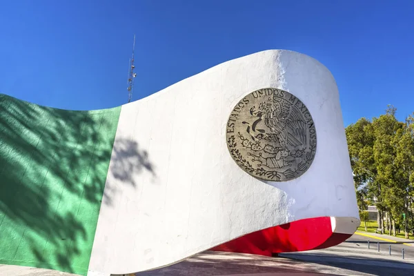 5月5日美国五月五日电影院墨西哥国旗纪念碑 — 图库照片