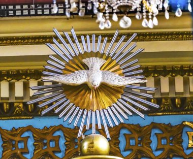 Puebla, Meksika - 5 Ocak 2019 Renkli Güvercin Kutsal Ruh Sembol Bazilikası Iglesia de La Limpia Concepcion Kusursuz Gebelik Kilisesi Puebla Mexico. Kilise 1617 'de inşa edildi..