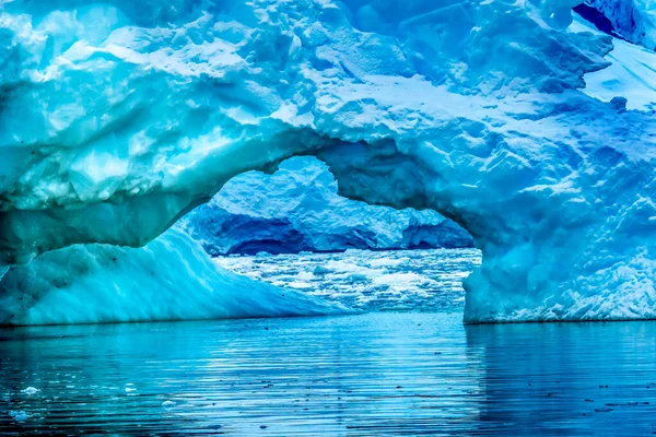 Snowing Floating Blue Iceberg Arch Reflection Paradise Bay Skintorp Cove — Photo