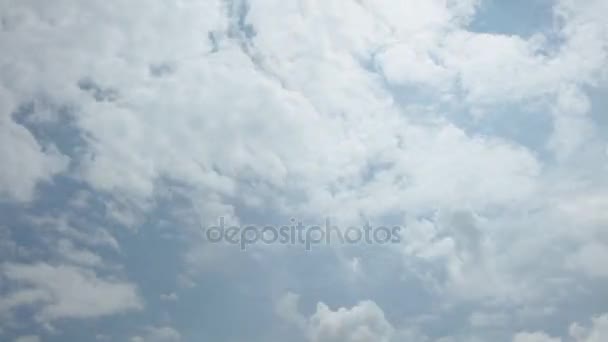 Clip de film ciel bleu nuageux à haute définition 