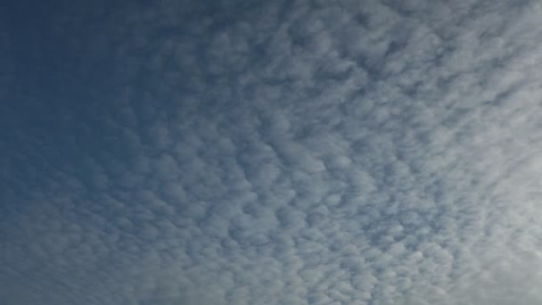 High-Definition Time Lapse beelden blauwe wolkenluchten — Stockvideo