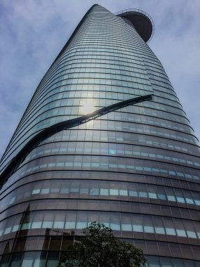 Ho Chi Minh City, Vietnam için Bitexco mali kule gökdelen bir helikopter pisti ile.