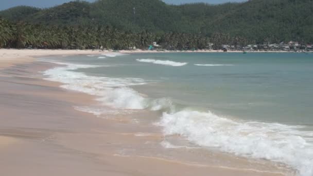 Central Vietnam Coastline Looking Out South China Sea Waves Rolling — Stock Video