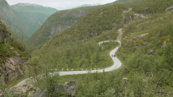 Road in the mountains. Norway — Stock Video