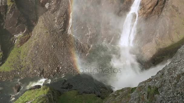 Cascada de Voringfossen en Noruega — Vídeo de stock