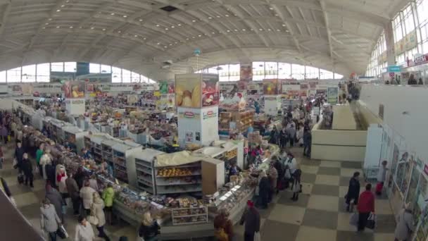 Rushhour auf dem Lebensmittelmarkt. Schieberegler, Zoom, Zeitraffer-Aufnahme — Stockvideo