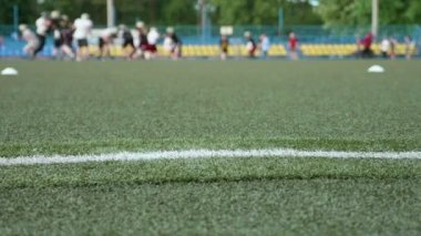 Amerikan futbolu. Düzgün ve yavaşça kaymak vurdu