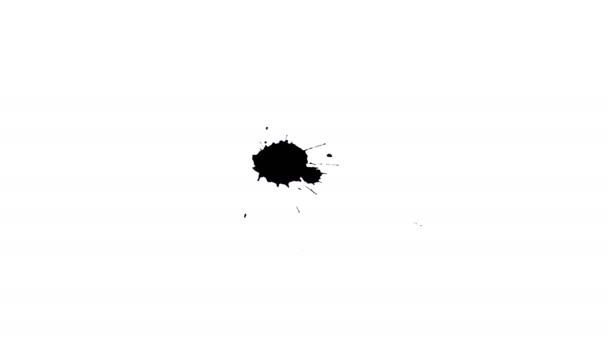 黑色墨水滴在干燥的纸上. — 图库视频影像