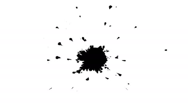 Schwarze Tinte tropft auf nasses Papier — Stockvideo