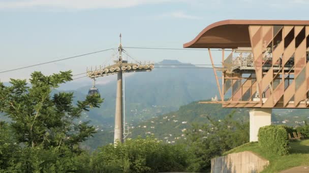 Kabel touw in de bergen, Batumi, Georgië — Stockvideo