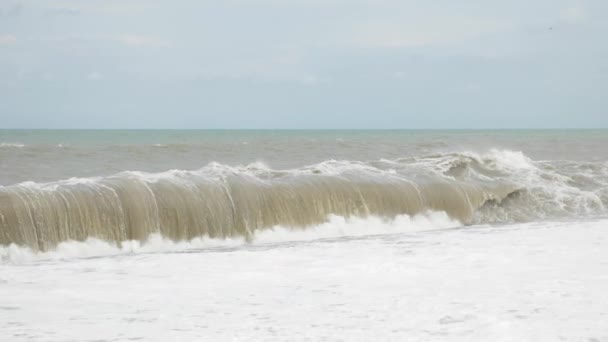 Высокие волны Черного моря - Батуми, Грузия — стоковое видео