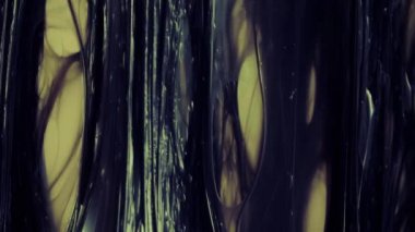 Uzun kas yükü sırasında bağların ve tendonların gerilmesi ve kopması