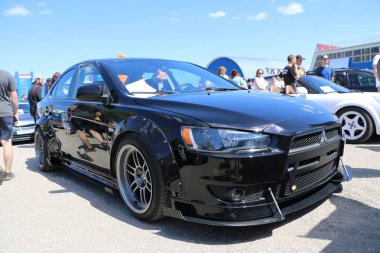 Yoshkar-Ola, Rusya, 02 Haziran, 2019: oto ve motosiklet Sergisi-Festival-yo Summit 2019-Autoshow-nadir, ayarlı ve alışılmadık araçların Sergisi.