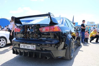 Yoshkar-Ola, Rusya, 02 Haziran, 2019: oto ve motosiklet Sergisi-Festival-yo Summit 2019-Autoshow-nadir, ayarlı ve alışılmadık araçların Sergisi.