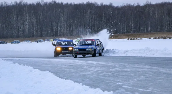 Yoshkar-Ola, Russia, January 11, 2020: Winter car show for Chri — 图库照片