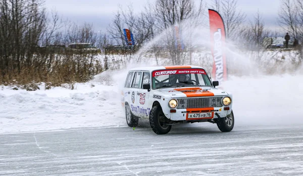 Joschkar-ola, russland, 11. januar 2020: winter car show for chri — Stockfoto