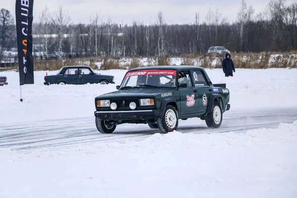 Yoshkar-Ola, Rusya, 11 Ocak 2020, Chri için kış araba fuarı — Stok fotoğraf