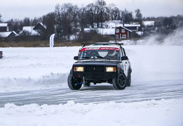 YOSHKAR-OLA, RUSSIA, JANUARY 11, 2020: Winter car show for  Chri — 스톡 사진