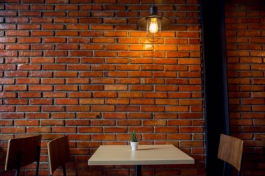 Kafe ya da Restoran dekore endüstriyel loft tarzı ile