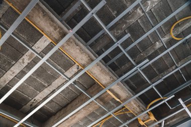 İnşaat aşamasında olan Tavan Tavanı 'nın Datails of House. Renovati Hanesi