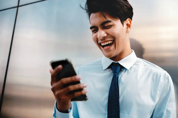 Blurred Happy Young Businessman Using Mobile Phone Urban City Lifestyle — Stock Photo, Image