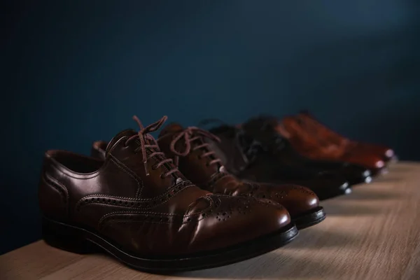 집에는 Wingtip Loafer Oxford Formal Leather Shoes — 스톡 사진