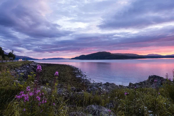 Los colores del atardecer de verano, Norte de Noruega —  Fotos de Stock