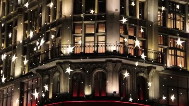 Decoración Nocturna Navidad Año Nuevo Fachada Edificio Estilo Neogótico Estrellas — Vídeos de Stock