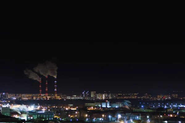 Nattstadens skyline. Överst på sidan panorama vy — Stockfoto