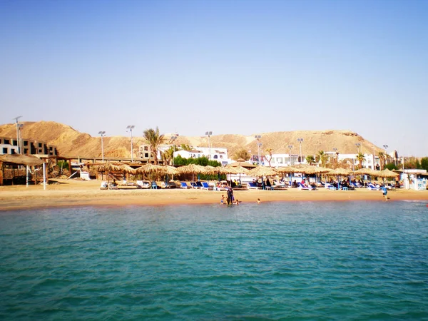 Піщаний Пляж Горами Теплому Лагуні Червоного Моря Єгипет — стокове фото