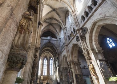 Nürnberg, Almanya - 30 Aralık 2016: St. Sebaldus Kilisesi