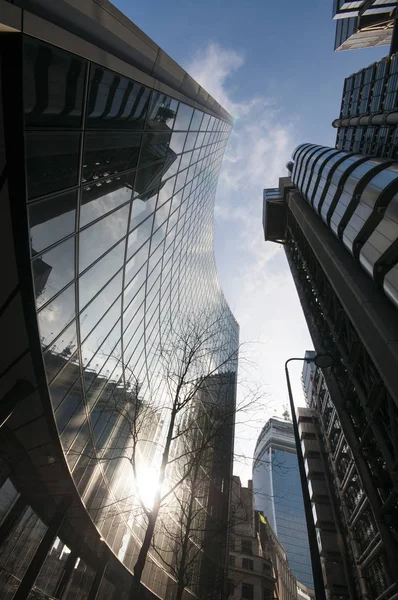 Rascacielos en el distrito financiero de Londres — Foto de Stock