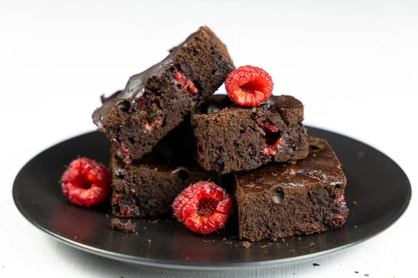 Schokoladenbrownie Mit Himbeere — Stockfoto