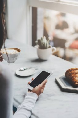 Yöneticisi holding mobil gadget