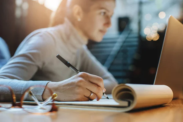 Close Young Woman Working Her Office Desk Documents Laptop — Stock Photo, Image