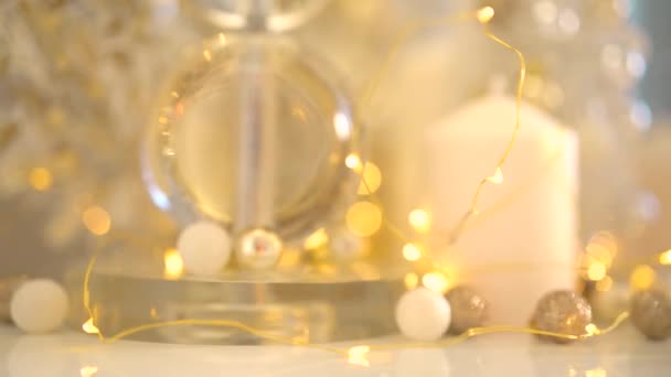 Decorazioni Natalizie Nei Colori Bianco Oro Sfondo Luci Bokeh Bagliore — Video Stock