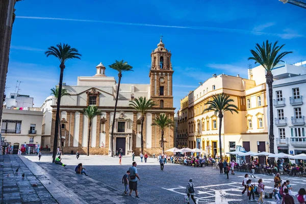 Plaza de la Catedral y Catedral de Cádiz — Foto de Stock