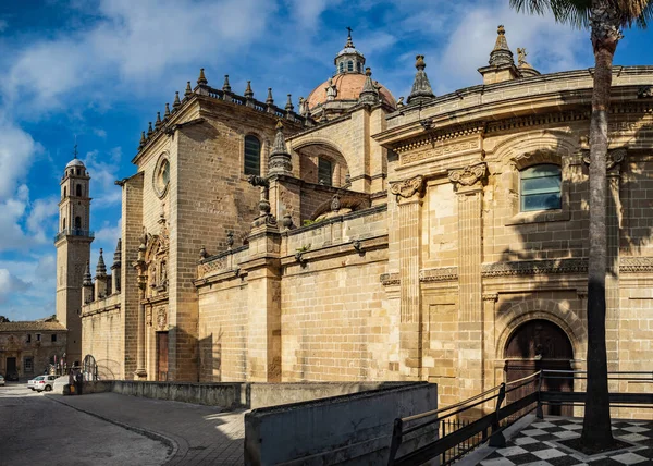 Katedrála v Jerez de la Frontera v Andalusii — Stock fotografie