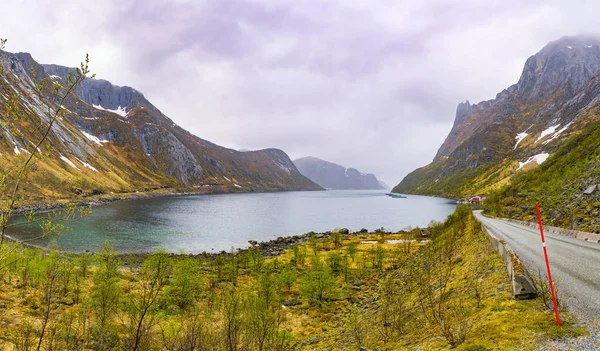 Ornfjorden en la isla de Senja —  Fotos de Stock