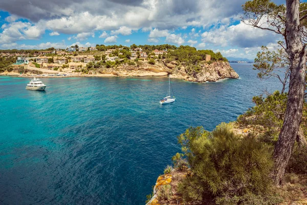 De portalen Vells baai — Stockfoto