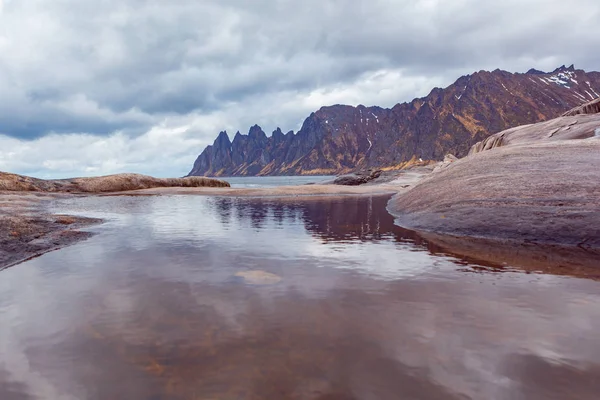 Blick auf Senja vom tungeneset Picknick — Stockfoto