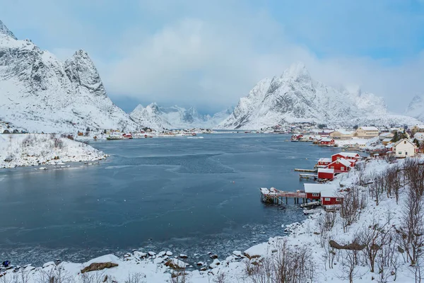 Reine Village op de Lofoten eilanden — Stockfoto