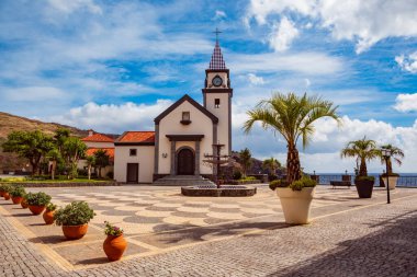 Marina resort adlı Conical doğu kıyısında Madeira Adası, Portekiz