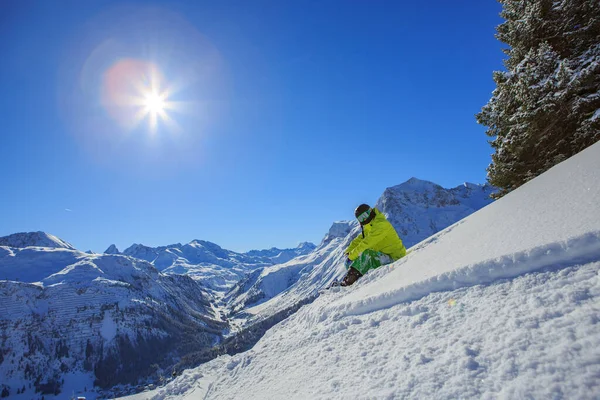 Ein Snowboarder Auf Der Piste Den Österreichischen Alpen — Stockfoto